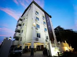 Hotel Royal International - Best Boutique Hotel Near Airport & Kamakhya Temple