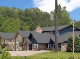 AmericInn by Wyndham Baldwin