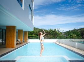 Kokotel Rayong Beachfront, hotel a Ban Pak Khlong Phe