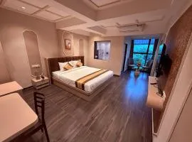 Hotel Melody NX - Thane West