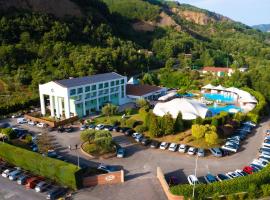 Hotel Sala Ricevimenti Piccolo Paradiso, hotel in Latronico