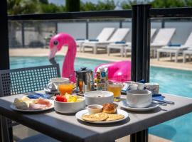 Hotel Caiman, hotel v destinaci Pierrelatte