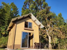 Glamping Tiny house, hotel v destinaci Gachalá
