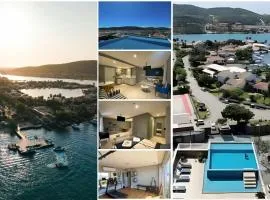 Flat moderno e exclusivo perto da Praia do Forte e Passagem