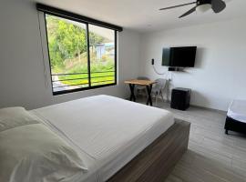 ZOI Eco Hotel y Glamping, hotel in Manizales