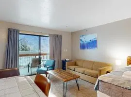Yosemite West Condo B104