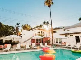 The Wesley by AvantStay A 10 BR Private Boutique Hotel Experience in the Heart of Palm Springs