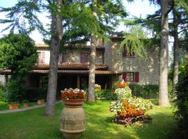 A picture of the hotel: Villa Tacco