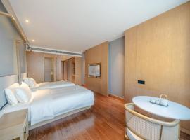 SSAW Hotel Guiyang Beijing Road Guiyi Subway Station, hotel in Guiyang