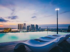 Hotel Serviced Condo Unique Infinity Pool with Mekong River View, Hotel in Phnom Penh