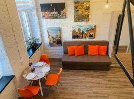 Квартира-студія в центрі міста біля Кобилянської, ξενοδοχείο σε Chernivtsi