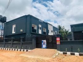 The Majj Hotel Benin City, hotel v destinaci Benin City