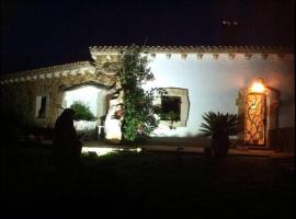 Lu Cuccumiau country B&B, hotel in Arzachena