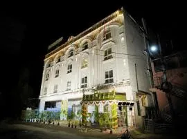 The White Castle Hotel