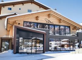 Black Summit Samnaun Boutique Hotel, hotel in Samnaun