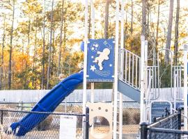 Oceans RV Resort、Holly Ridgeのホテル