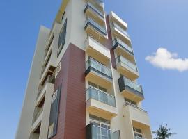 TrueLife Summit Suites - Premium stay near Tirupati temples - 2BHK Studio AC apartments - Superfast WiFi, 55" Android TV, 250 Airtel channels - Generator, Modular kitchen, RO system, Microwave - Near by PS4, A2B restaurants - Top service with lots of Love, ξενοδοχείο σε Τιρουπάτι