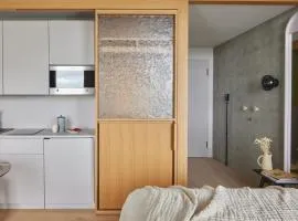 Locke at East Side Gallery