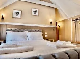 Rising Sun Inn - Rough Tor