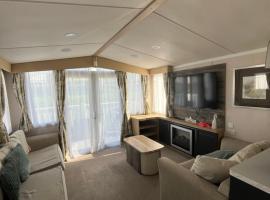 Luxury 3 bed swift home, hotell sihtkohas Hastings