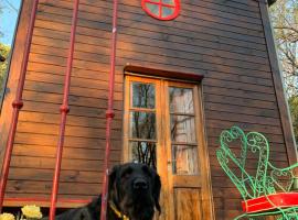 Danan - Cabañas granero en Andino, hotel in Andino