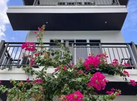 Alma Maldiva, Beach Hotel