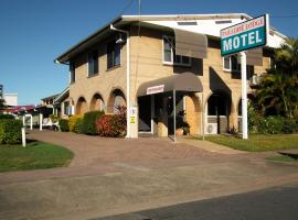 Paradise Motel、マッカイのホテル