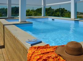 Embassy Hotel & Spa,位于卡托利卡的酒店