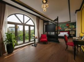 Royal Hotel & Spa Vinh Yen 2, hôtel à Háu Nữ