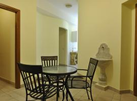 Hotel Photo: Roma Tourist House