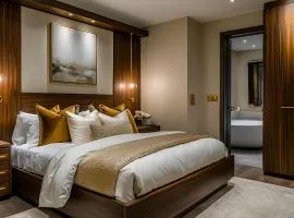 The Golden Elite City Near IGI Airport