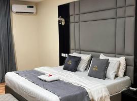 Gold Rhino Hotel and Suites Ltd, ξενοδοχείο στο Ενούγκου