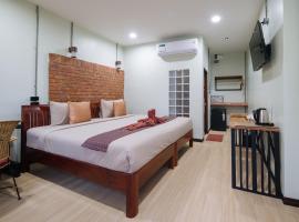 Pongphen Guesthouse - SHA Plus Certified, Hotel in Kanchanaburi