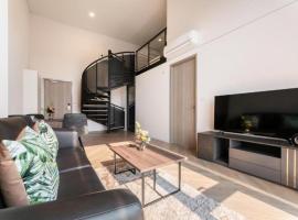 Ramada By Wyndham Bangkok Sukhumvit 87, hotel in Bangkok