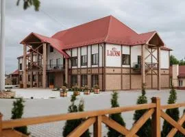 Готельно-рестораний комплекс SV Lion Хоростків