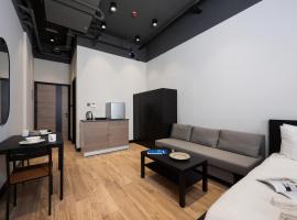 Chic Stay Studio by Spacey in Duqm 85, hotel in Duqm