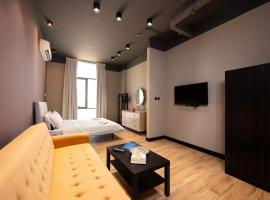 Chic gateway Studio by Spacey Duqm 80, ξενοδοχείο σε Duqm