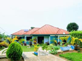 Fun-Ville Vacation Home, Entire home - 4 bedrooms, hotel in Kabarole