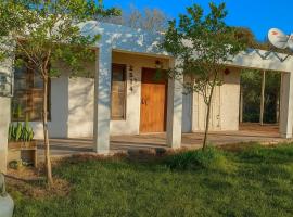 Casa en Lago Merin Uruguay, hotel in Lago Merin