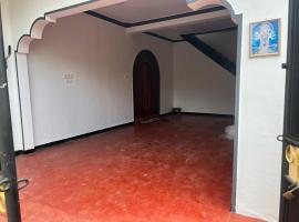 Aaraa beach house, hotel v destinaci Trincomalee