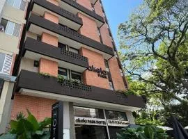 Akela Park Hotel