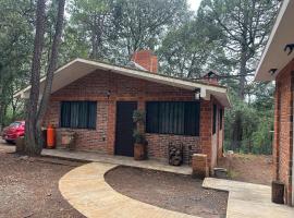 Cabaña en Villa del carbón, hôtel à Villa del Carbón