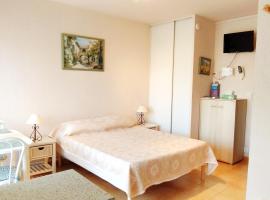 Agréable Studio, hotel v destinaci Gréoux-les-Bains