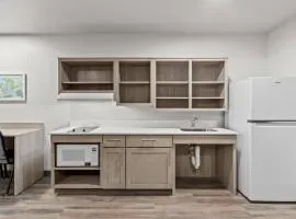 WoodSpring Suites Tucson Medical Center