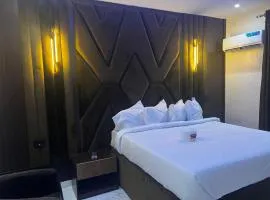 Sky Dew Hotel & Apartments