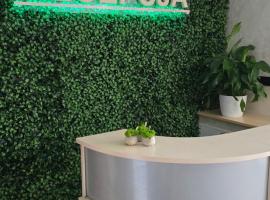 Hotelik SJ - bezkontaktowe zameldowanie, hotel v Lodži