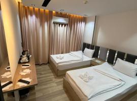 Grand Hotel - فندق جراند أوتيل, hotel em Asyut