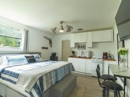 10 Minutes from Universal - Relaxing Guest Suite, hotel in Orlando