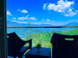 Shree Ram Cottage, Manali - 1,2,3 Bedroom Luxury Cottages Available, Hotel in Manali