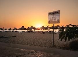 SH Dolce Vita- All Inclusive - Free Aquapark & Beach & Beach bar, hotel em Golden Sands